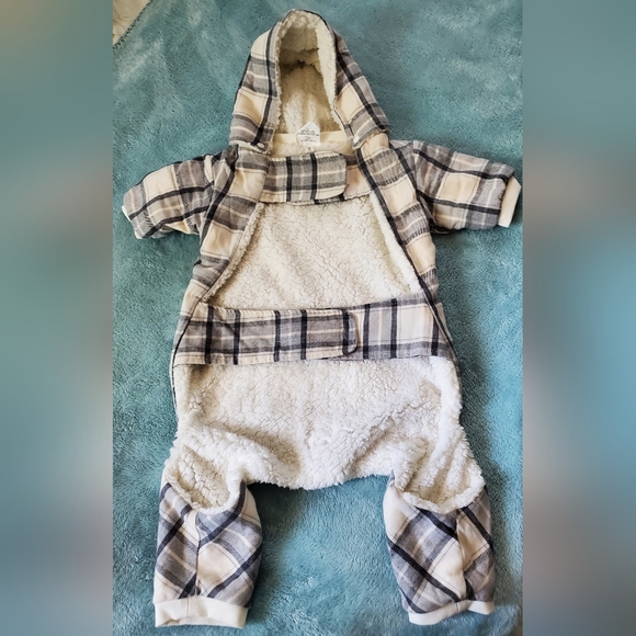 Koolaburra by Ugg Fleece Dog Coat with Cap for your furbaby!  Size XL - Picture 2 of 9